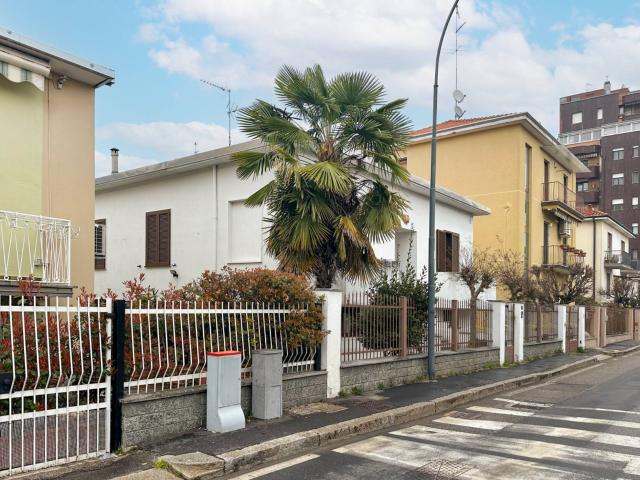 Villa in vendita a Corsico