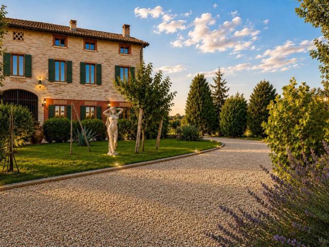 Villa in vendita a Correggio RE