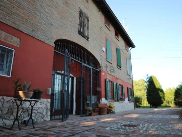 Villa in vendita a Correggio RE