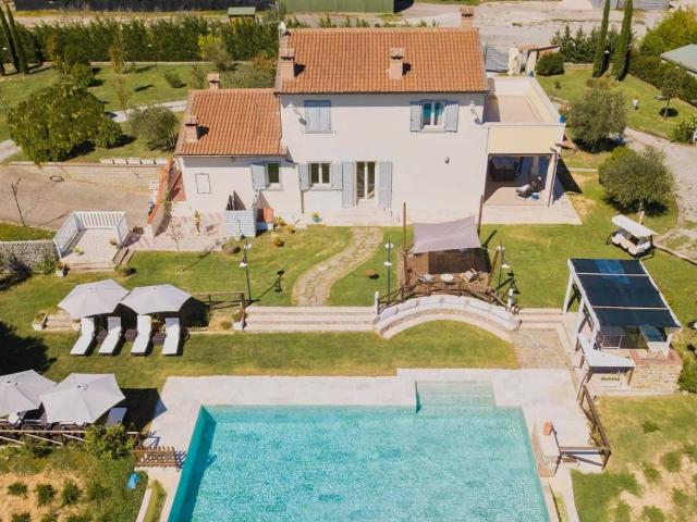Villa in vendita a Cortona AR