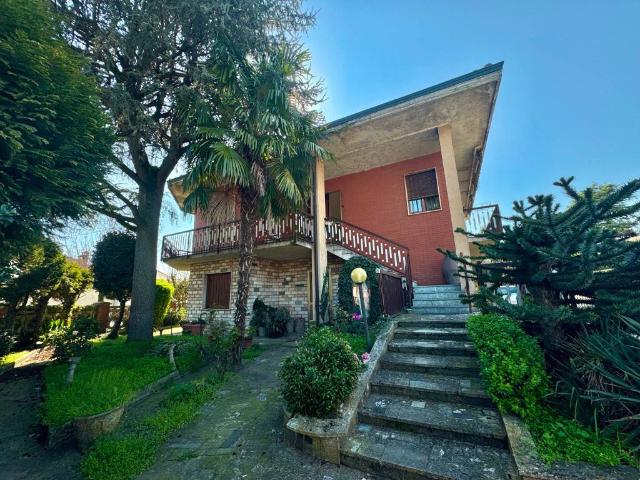 Villa in vendita a Corteolona e Genzone PV