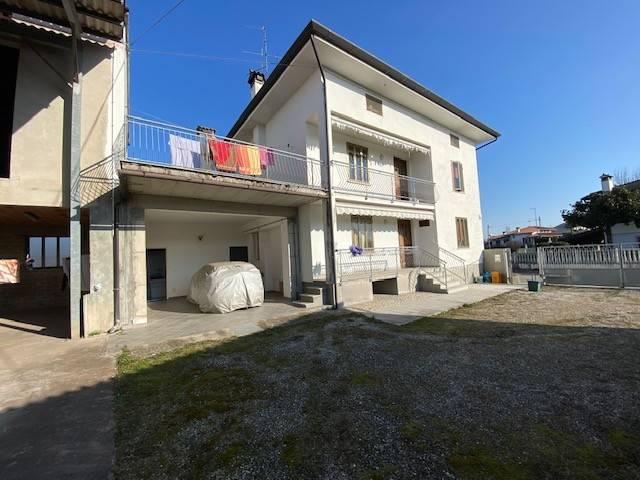 Villa in vendita a Coseano UD