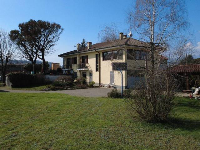 Villa in vendita a Cossato BI