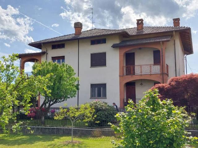 Villa in vendita a Cossato BI