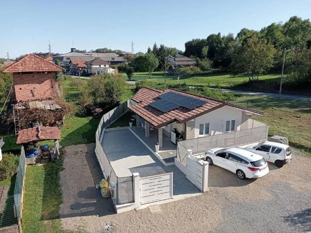 Villa in vendita a Cossato BI