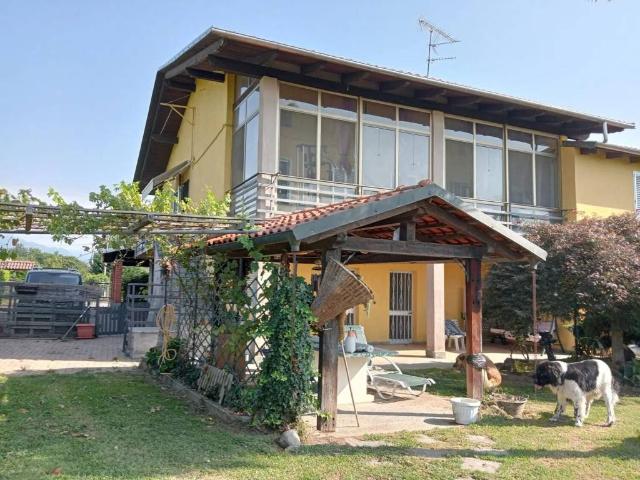 Villa in vendita a Cossato BI