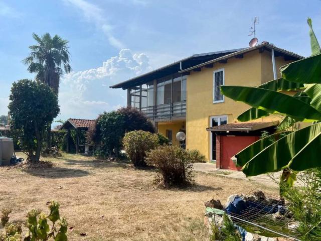 Villa in vendita a Cossato BI