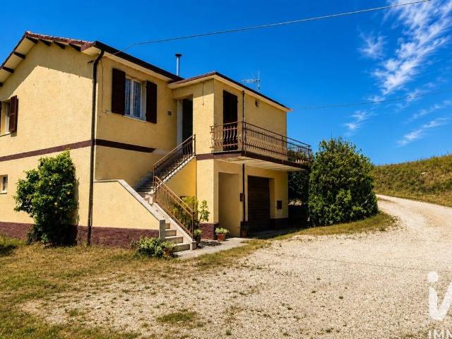Casa indipendente in vendita a Cossignano AP