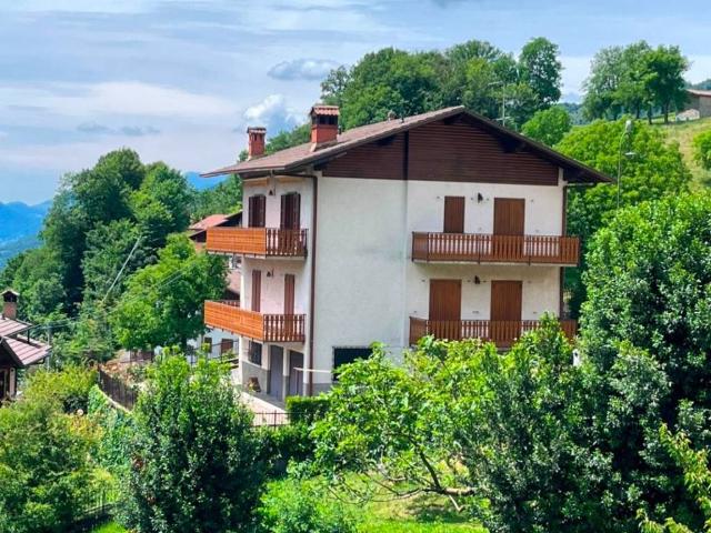 Villa in vendita a Costa Serina BG