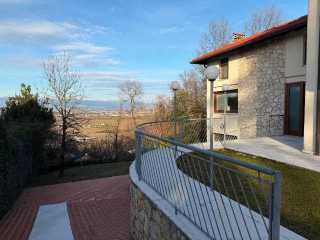 Villa in vendita a Costabissara VI