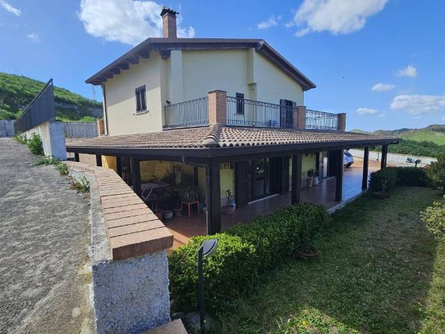 Villa in vendita a Catanzaro CZ