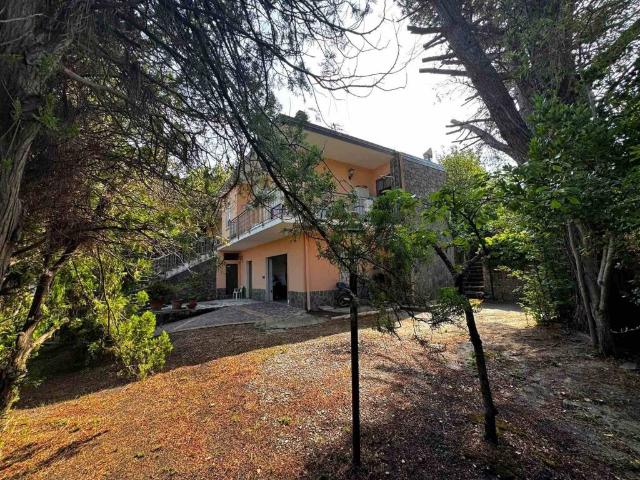 Villa in vendita a Catanzaro CZ