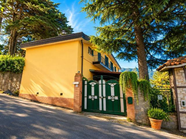 Villa in vendita a Cava de' Tirreni SA