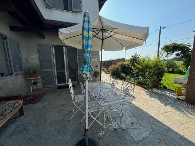 Villa in vendita a Cava Manara PV