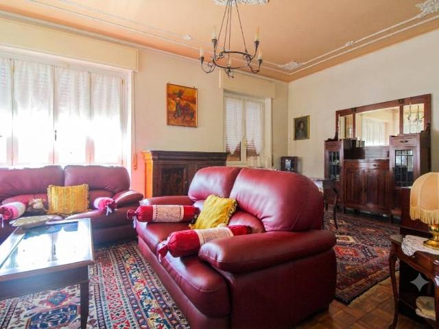 Villa in vendita a Cava Manara PV
