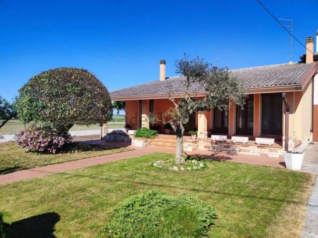Villa in vendita a Cavarzere VE