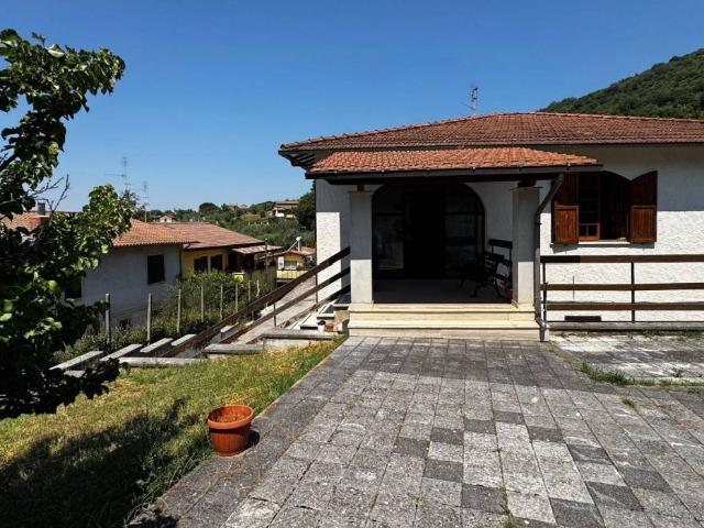 Villa in vendita a Cave RM
