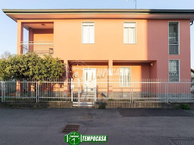 Villa in vendita a Cavenago Di Brianza