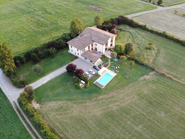 Villa in vendita a Cavriago RE