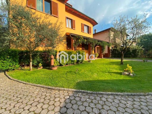 Villa in vendita a Cavriglia AR