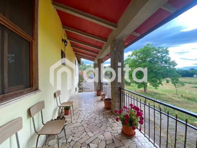 Villa in vendita a Cavriglia AR