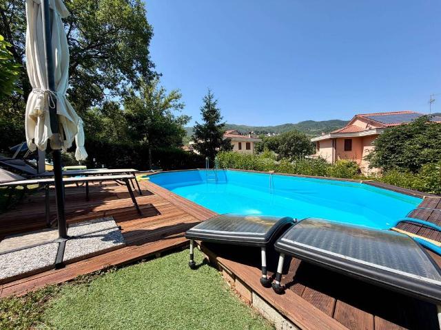 Villa in vendita a Cavriglia AR