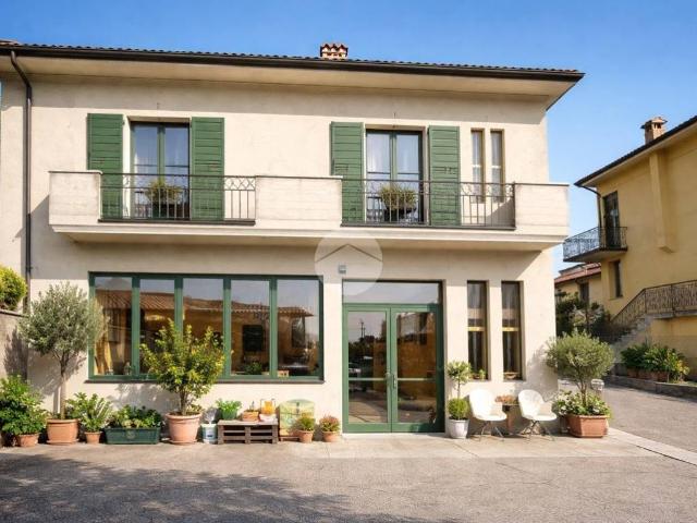 Villa in vendita a Cazzago San Martino BS