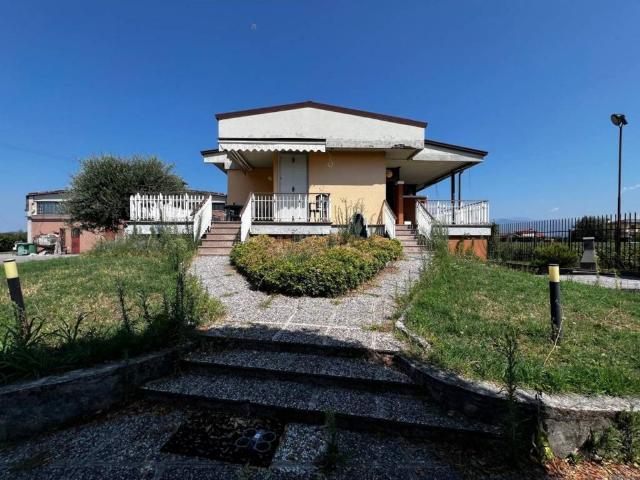 Villa in vendita a Cazzago San Martino BS
