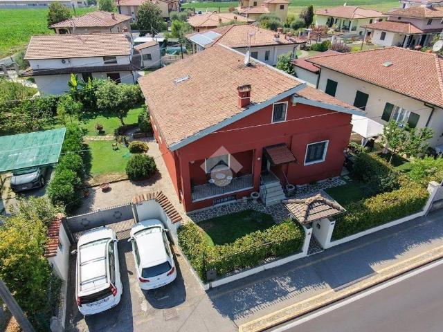 Villa in vendita a Cazzago San Martino BS