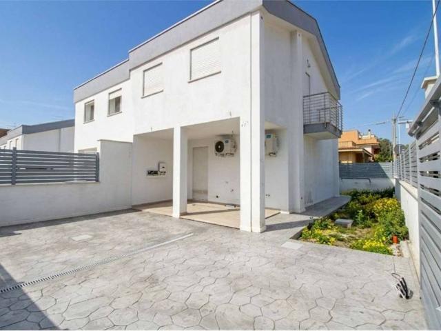 Villa in vendita a Cagliari CA