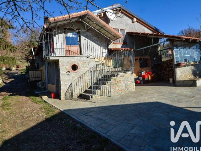 Villa in vendita a Cairo Montenotte SV
