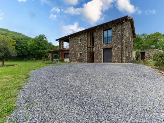 Villa in vendita a Cairo Montenotte SV