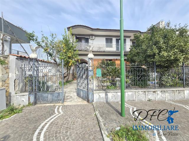 Villa in vendita a Caivano
