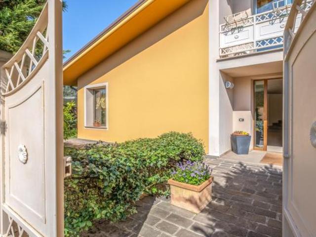 Villa in vendita a Calcinaia 260 mq Rif: 1401042