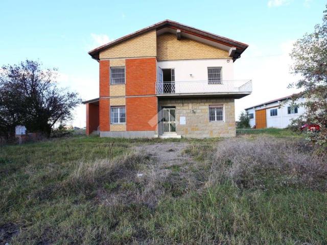 Villa in vendita a Calderara di Reno BO