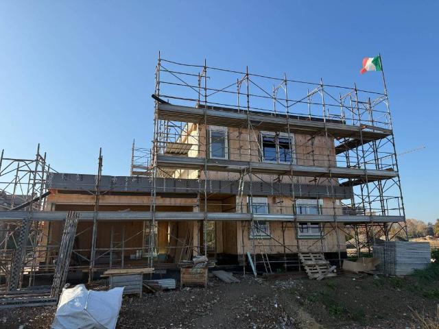 Villa in vendita a Calderara di Reno BO