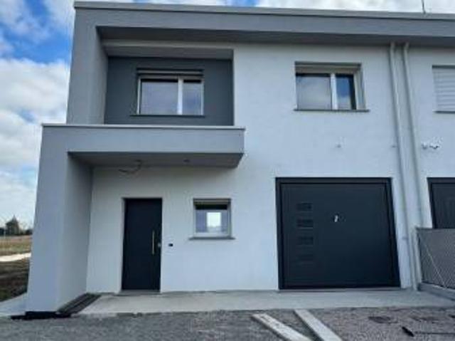 Villa in vendita a Calderara di Reno BO