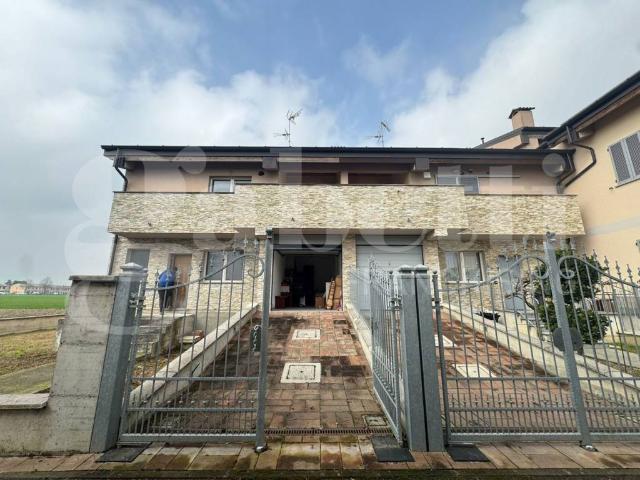 Villa in vendita a Calendasco PC