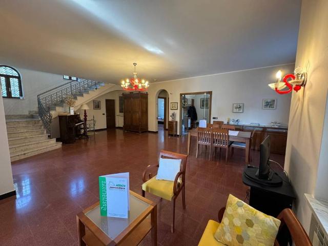 Villa in vendita a Calice Ligure SV