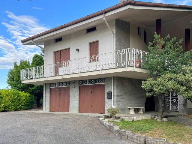 Villa in vendita a Calosso AT