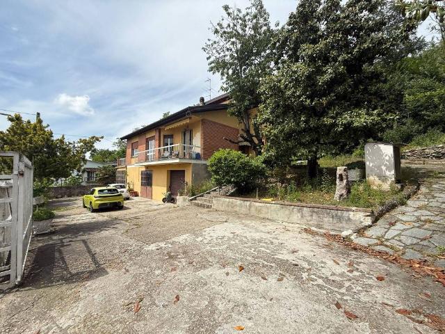 Villa in vendita a Calliano AT