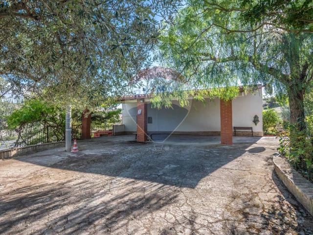 Villa in vendita a Caltagirone