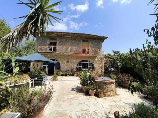 Villa in vendita a Caltagirone CT