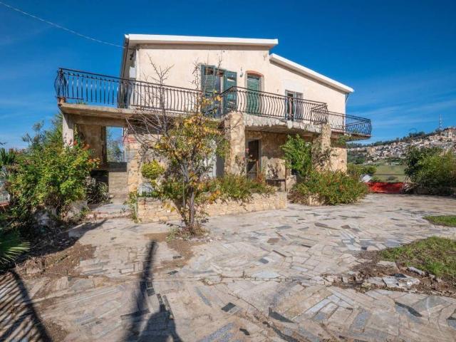 Villa in vendita a Caltagirone CT