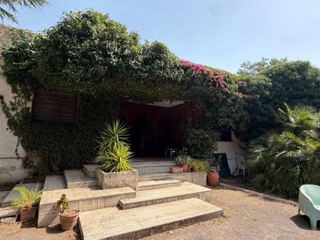 Villa in vendita a Caltanissetta CL