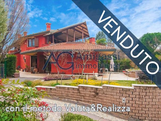 Villa in vendita a Calusco d'Adda BG