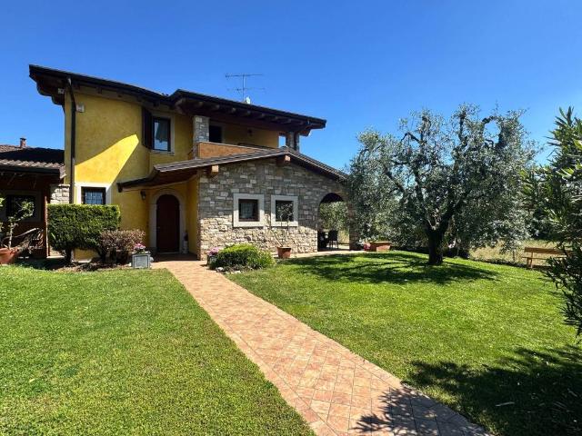 Villa in vendita a Calvagese della Riviera BS