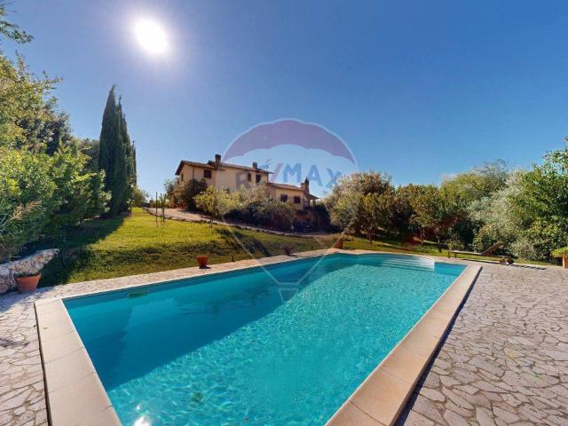 Villa in vendita a Calvi Dell'Umbria