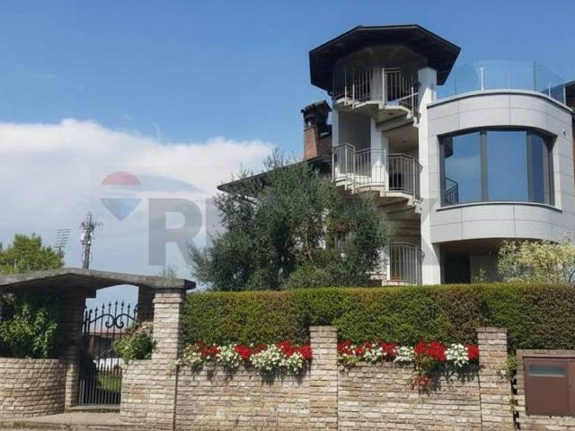 Villa in vendita a Calvisano BS
