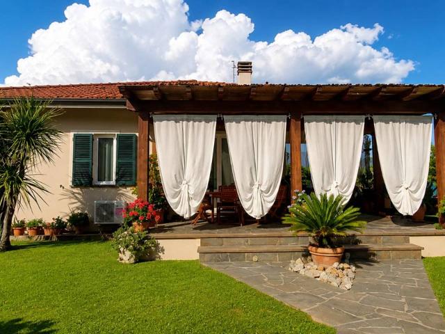 Villa in vendita a Camaiore
